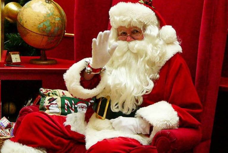 Dormire Nella Casa Di Babbo Natale.La Casa Di Babbo Natale Vivivigevano